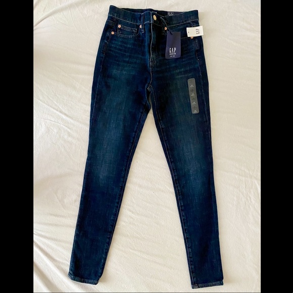(SOLD) NWT Brand New Gap Woman Jeans Size 26 R - Picture 1 of 8